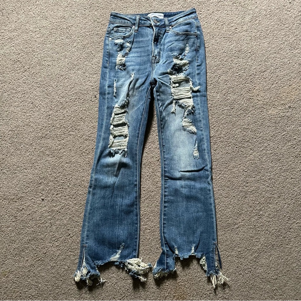 Risen Crop Flare Distressed Jeans Sz 3/26 RDW222